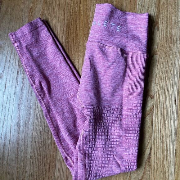 Alphalete Halo Leggings Bundle - Picture 6 of 6